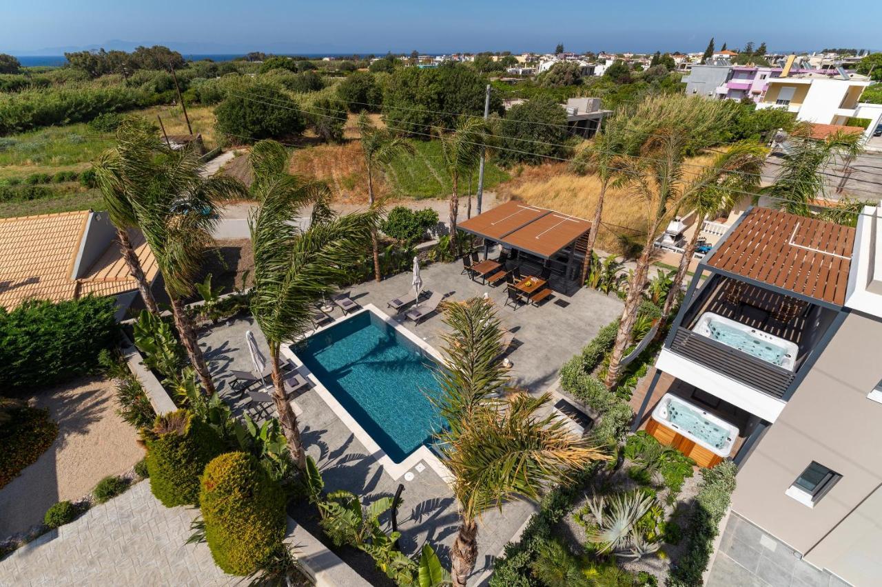 Palmeral Luxury Suites クレマスティ エクステリア 写真